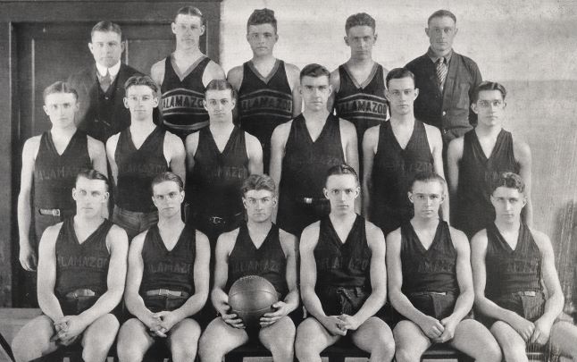 1921-1922 Men's Basketball Team and 2022 Athletic Hall of Fame Inductees.